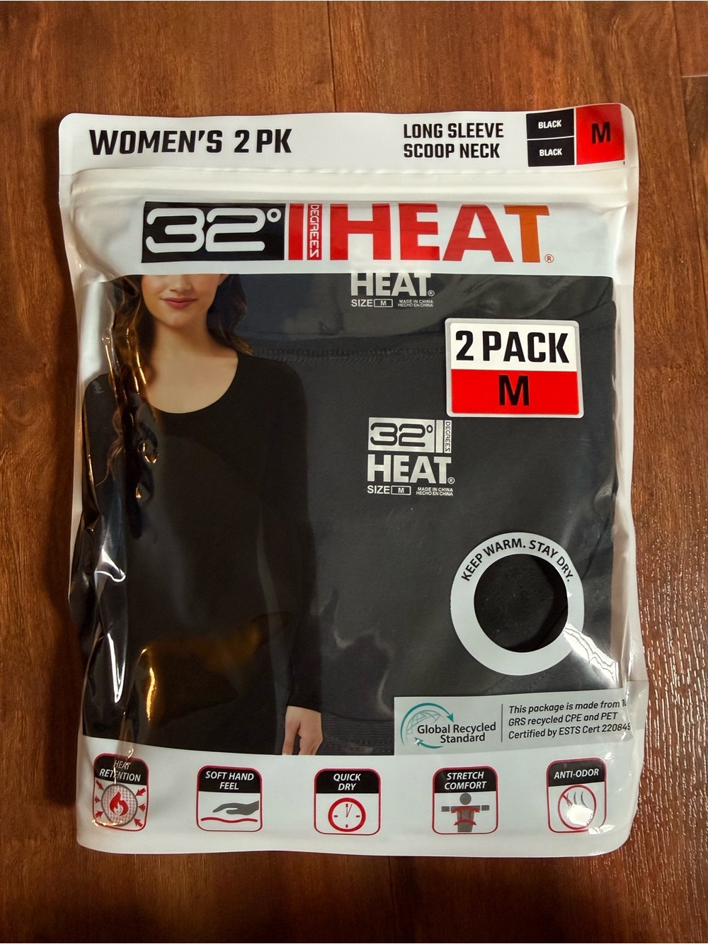 32° Heat Women's Long Sleeve Scoop Neck Top - Black (2 Pack, M)